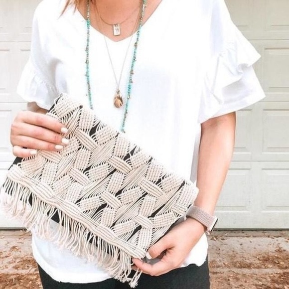 :: Stella & Dot Playa Macramé Clutch - Retired Beauty - Picture 6 of 8